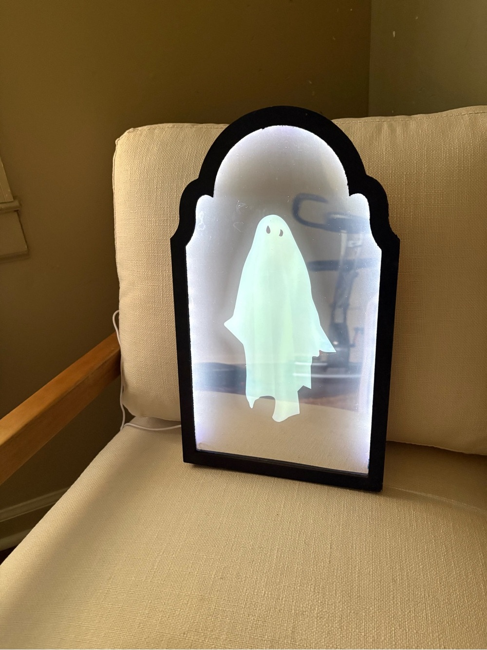 Ghost LED mirror